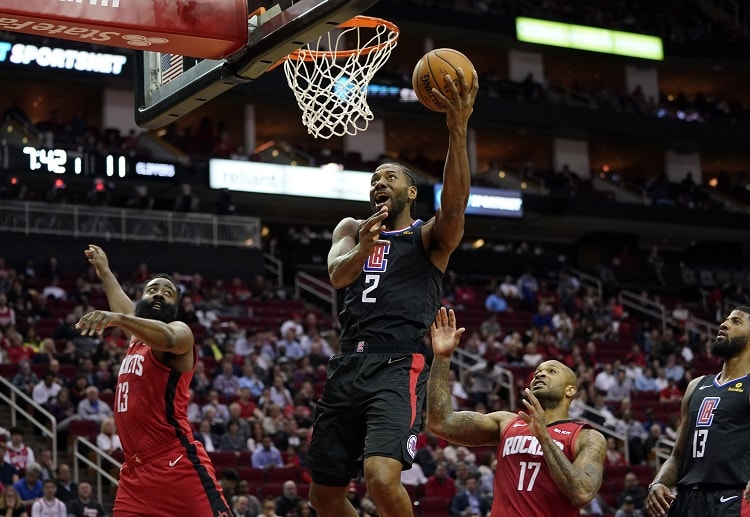 Golden State Warriors are hoping to include Steph Curry in the line-up to face Los Angeles Clippers' Kawhi Leonard