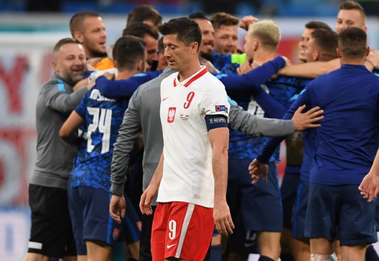Euro 2020: đội tuyển Ba Lan đang gặp một vấn đề khó khăn khá lớn là phải thi đấu xa nhà