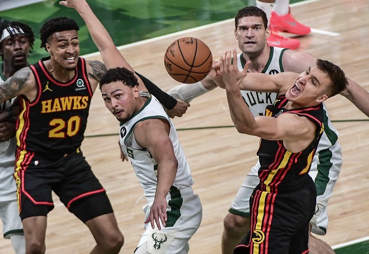 NBA 雄鹿的福布斯在行动