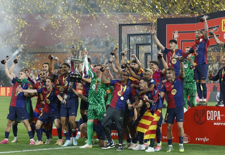 Barca giành danh hiệu đầu tiên ở mùa giải này